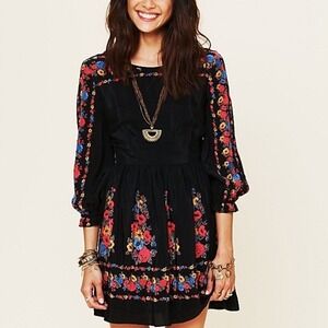 Free People Black Floral Embroidered Long Sleeve Mini Dress Women's Size 4‎